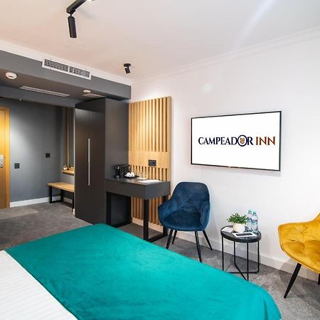 Campeador Inn คลูจ-นาโปกา ภายนอก รูปภาพ
