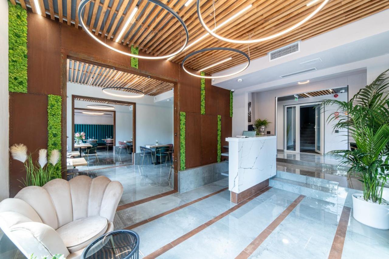 Campeador Inn คลูจ-นาโปกา ภายนอก รูปภาพ